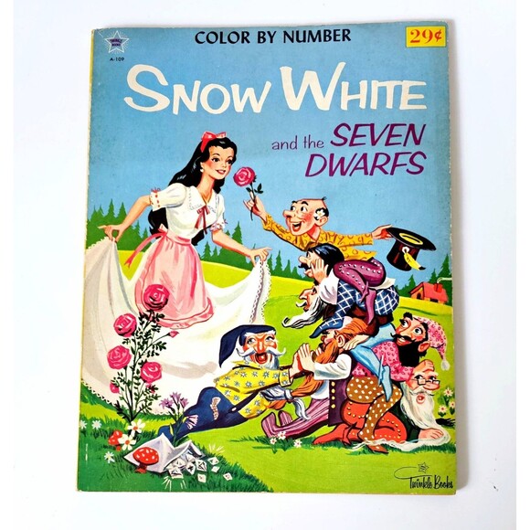 Snow White & The Seven Dwarfs 1962 Coloring Book USA 29 Cent Complete *READ*EUC - Picture 1 of 10